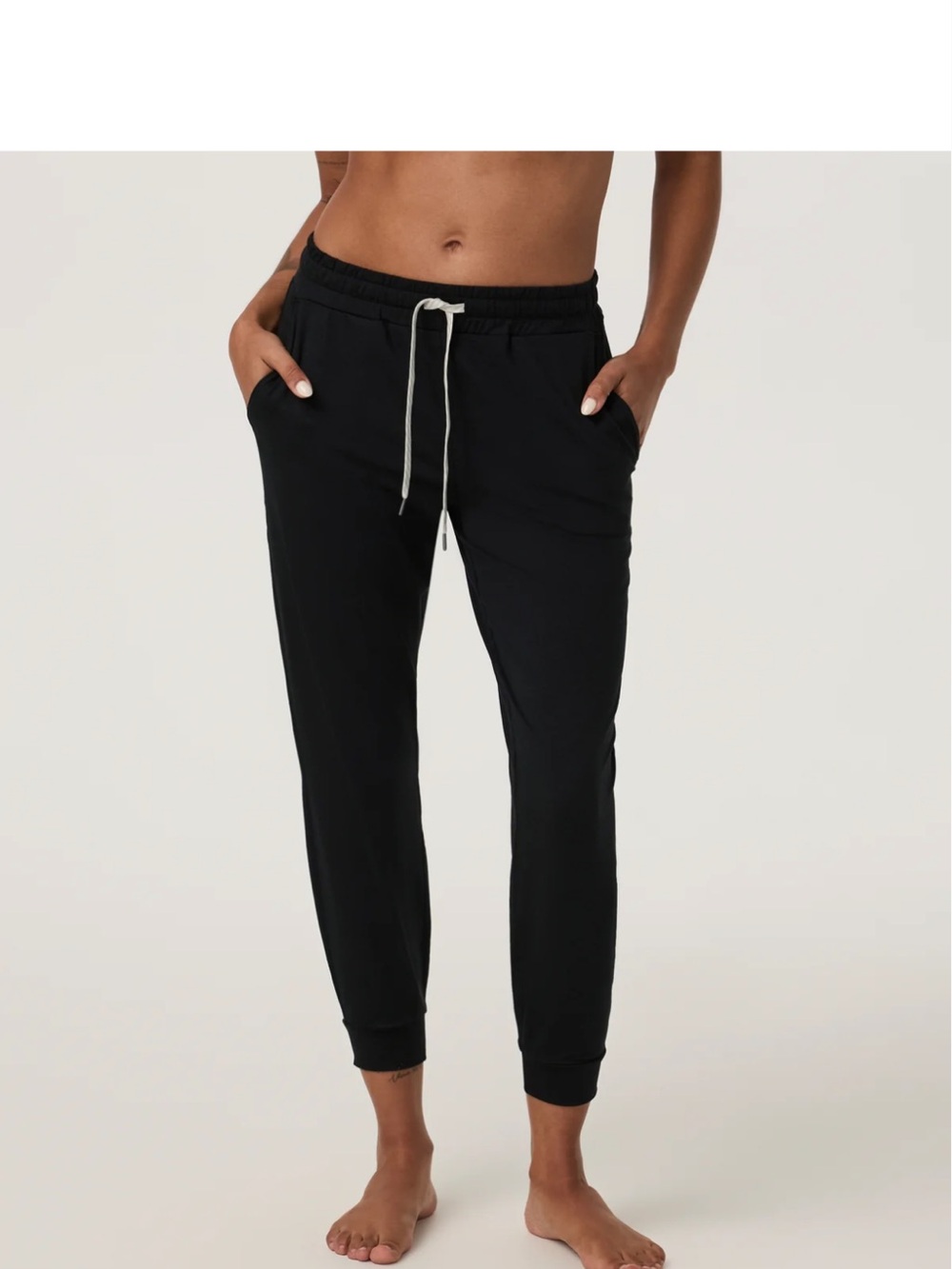 Vuori Black Performance Joggers- Women